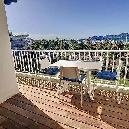 Apartment Luxury Amazing 3 Bedrooms, 3 Bathrooms On The Croisette 408 Cannes