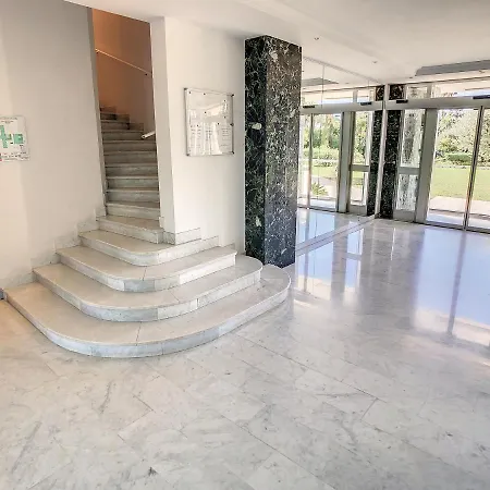 Apartment Luxury Amazing 3 Bedrooms, 3 Bathrooms On The Croisette 408
